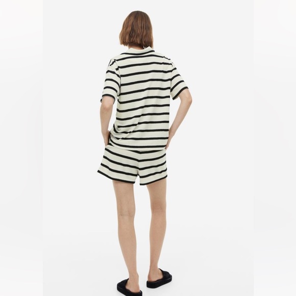 H&M Top with Collar - Picture 8 of 9